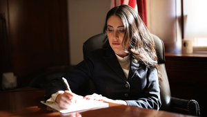 Congresswoman Urges Disbanding of Pentagon’s UFO Office Amidst Disclosure Debate